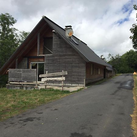Maison du Giraldès Claux Puy Mary GR400 gite chalet Le Claux Extérieur photo